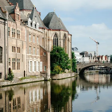 Il Ponte Private With Hotel-style Comfort Apartment *